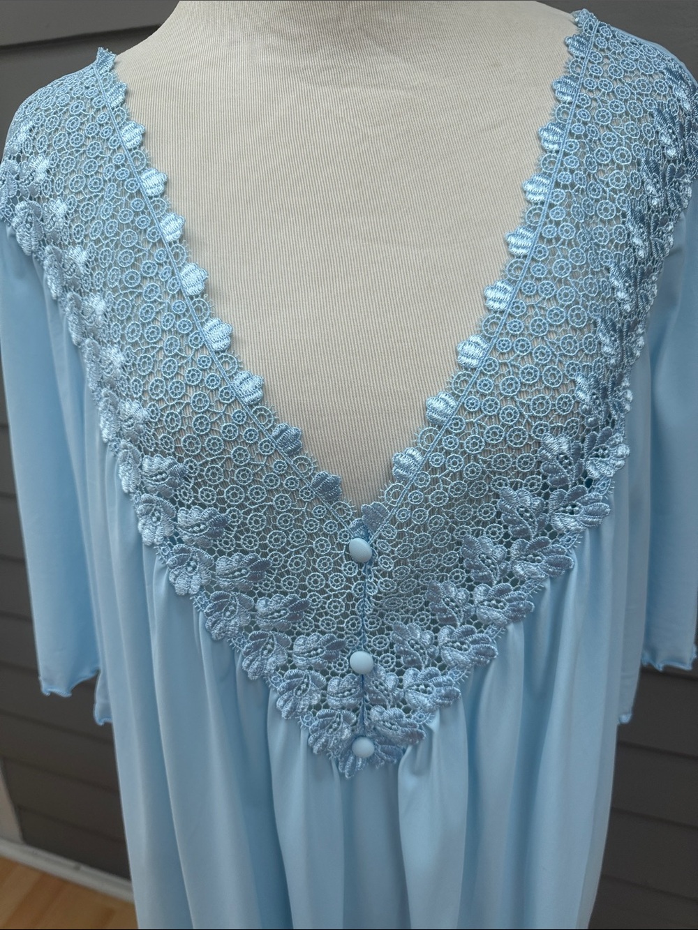 Shadowline Beloved Flutter Sleeve Light Blue Lace Babydoll Nylon Nightgown 3X - Picture 2 of 8